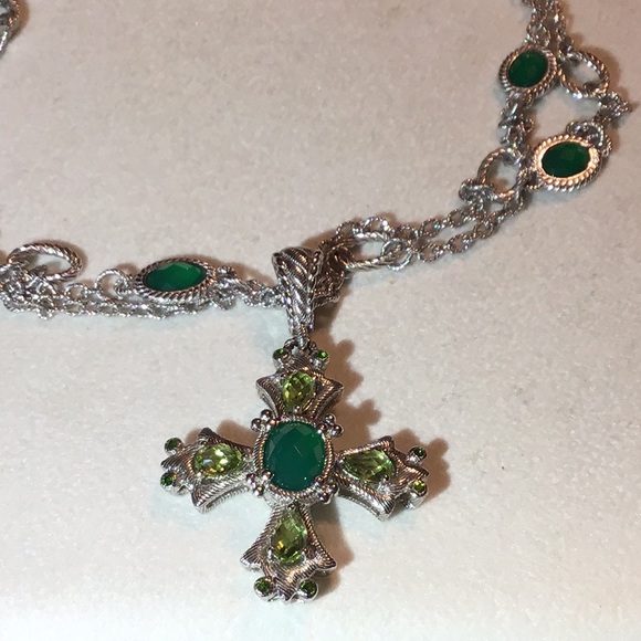 JUDITH RIPKA CHALCEDONY, TSAVORITE & PERIDOT CROSS - Picture 4 of 5